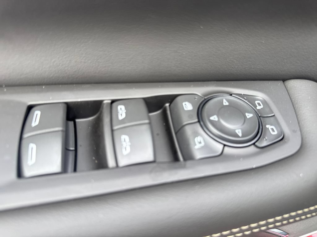 New 2026 GMC Yukon XL Elevation w/ Elevation Premium Package AWD/4WD image 18