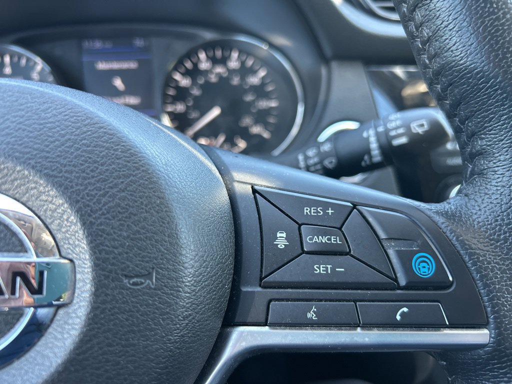 Used 2019 Nissan Rogue SL w/ Premium Package AWD/4WD image 18