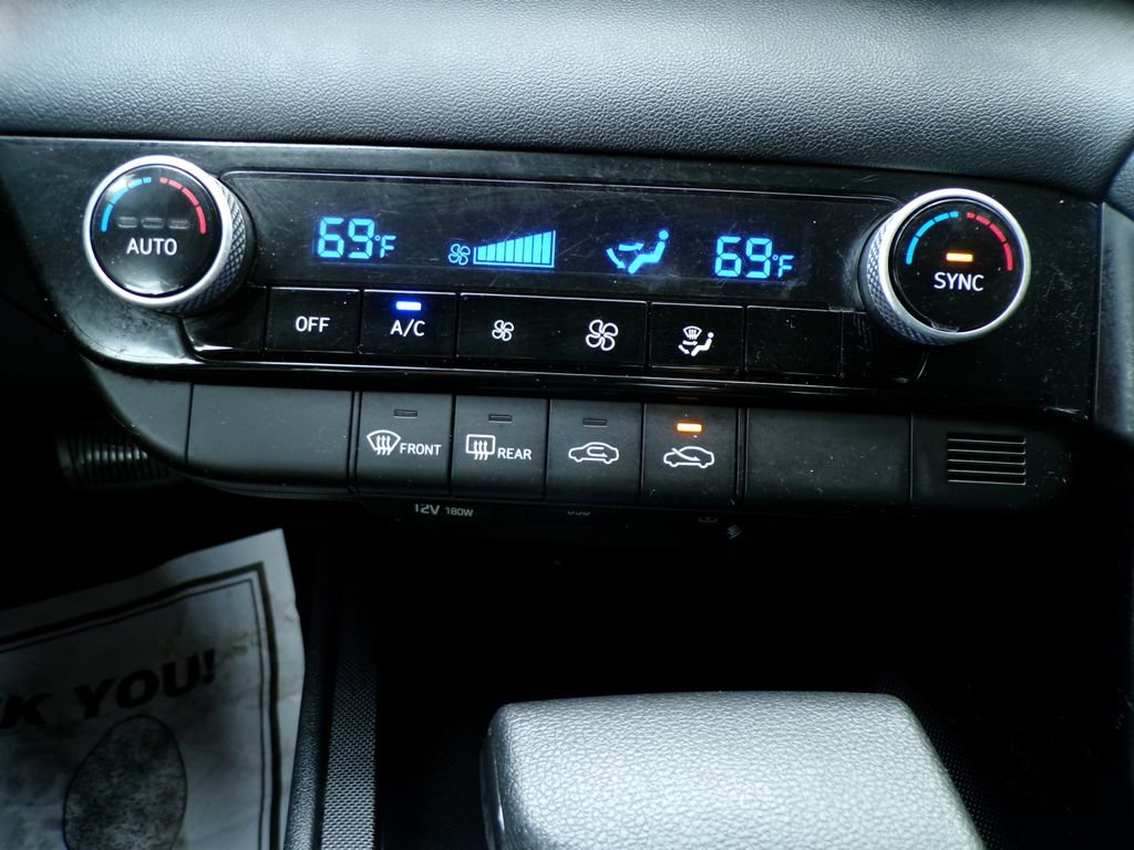 Used 2022 Hyundai Elantra SEL w/ Cargo Package FWD image 27