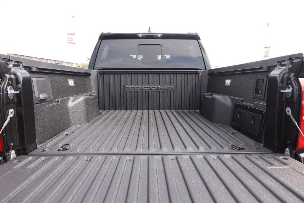 New 2026 Toyota Tacoma TRD Off-Road AWD/4WD image 7