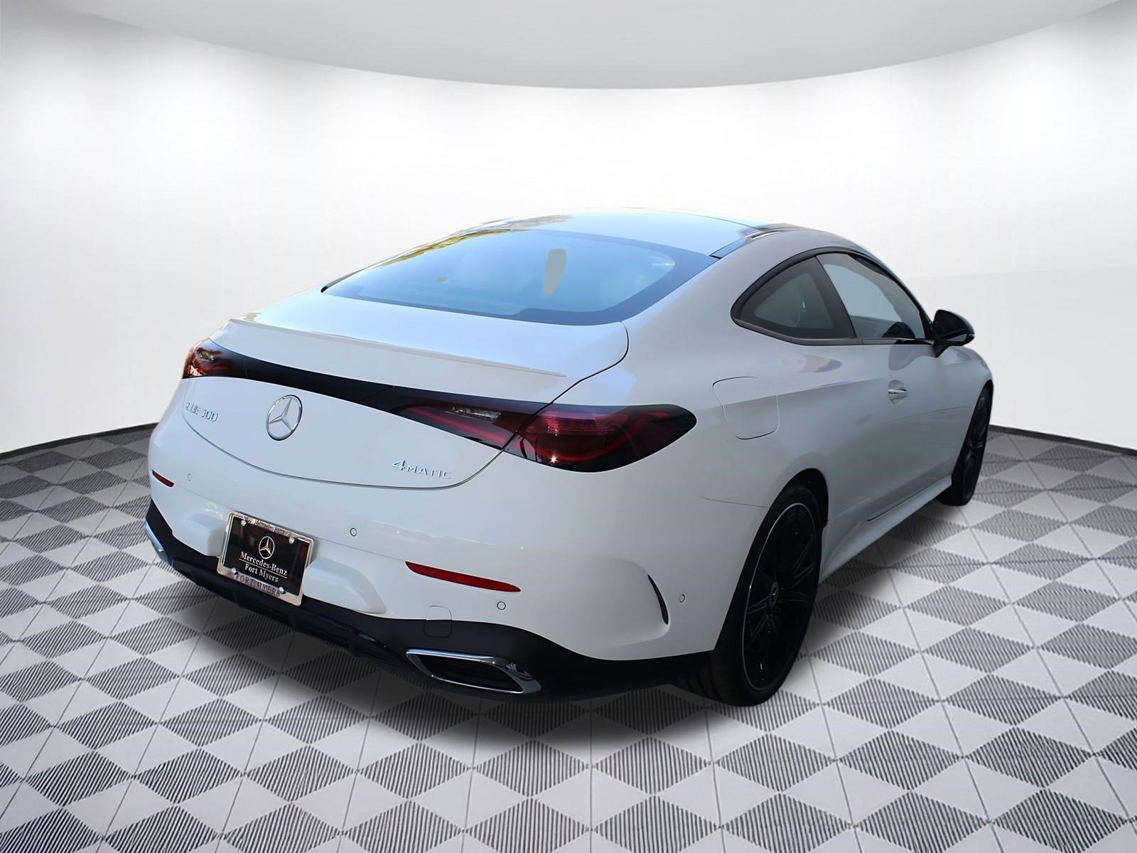 Used 2026 Mercedes-Benz CLE 300 4MATIC Coupe image 8