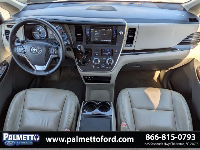 Used 2016 Toyota Sienna XLE FWD image 15