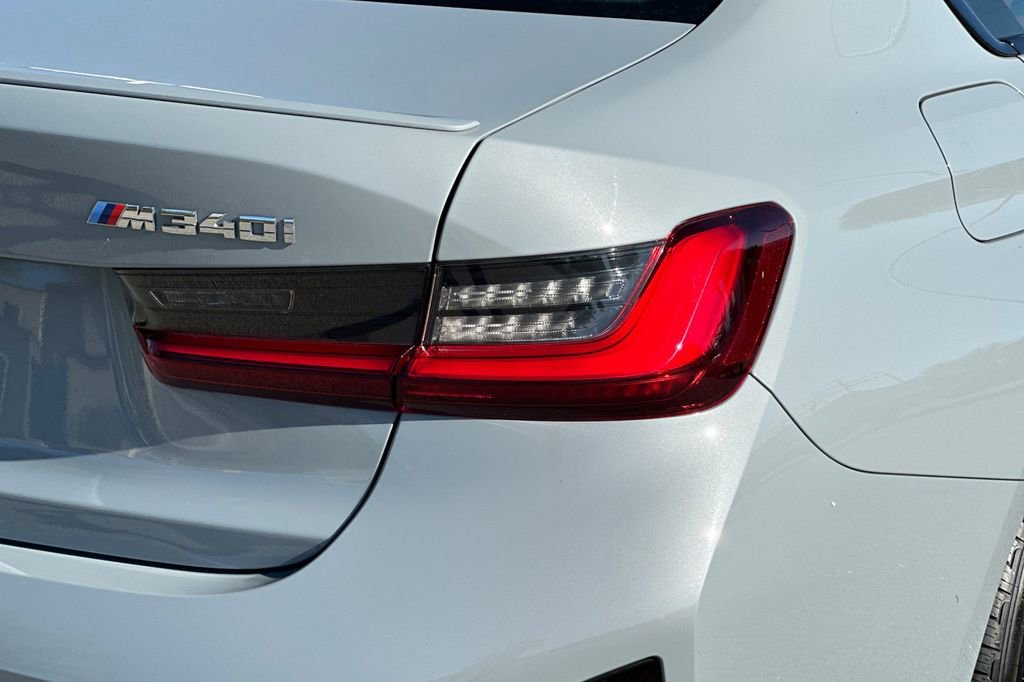 Used 2024 BMW M340i xDrive image 32