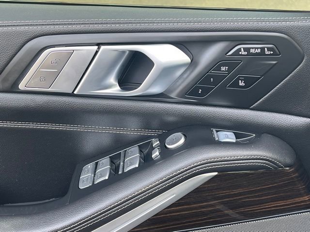 Used 2021 BMW X7 xDrive40i w/ Premium Package image 24