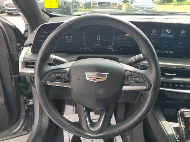 Used 2024 Cadillac XT4 Premium Luxury image 23