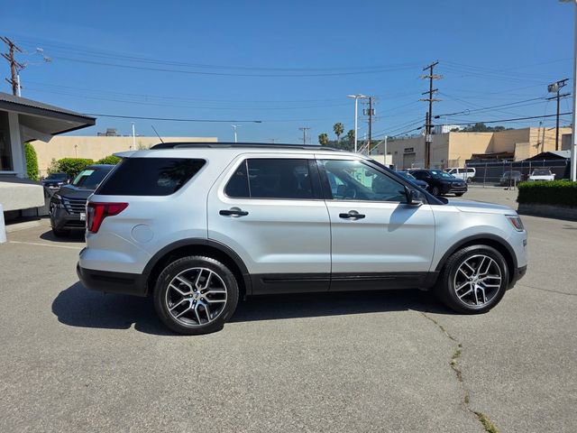 Used 2019 Ford Explorer Sport image 3