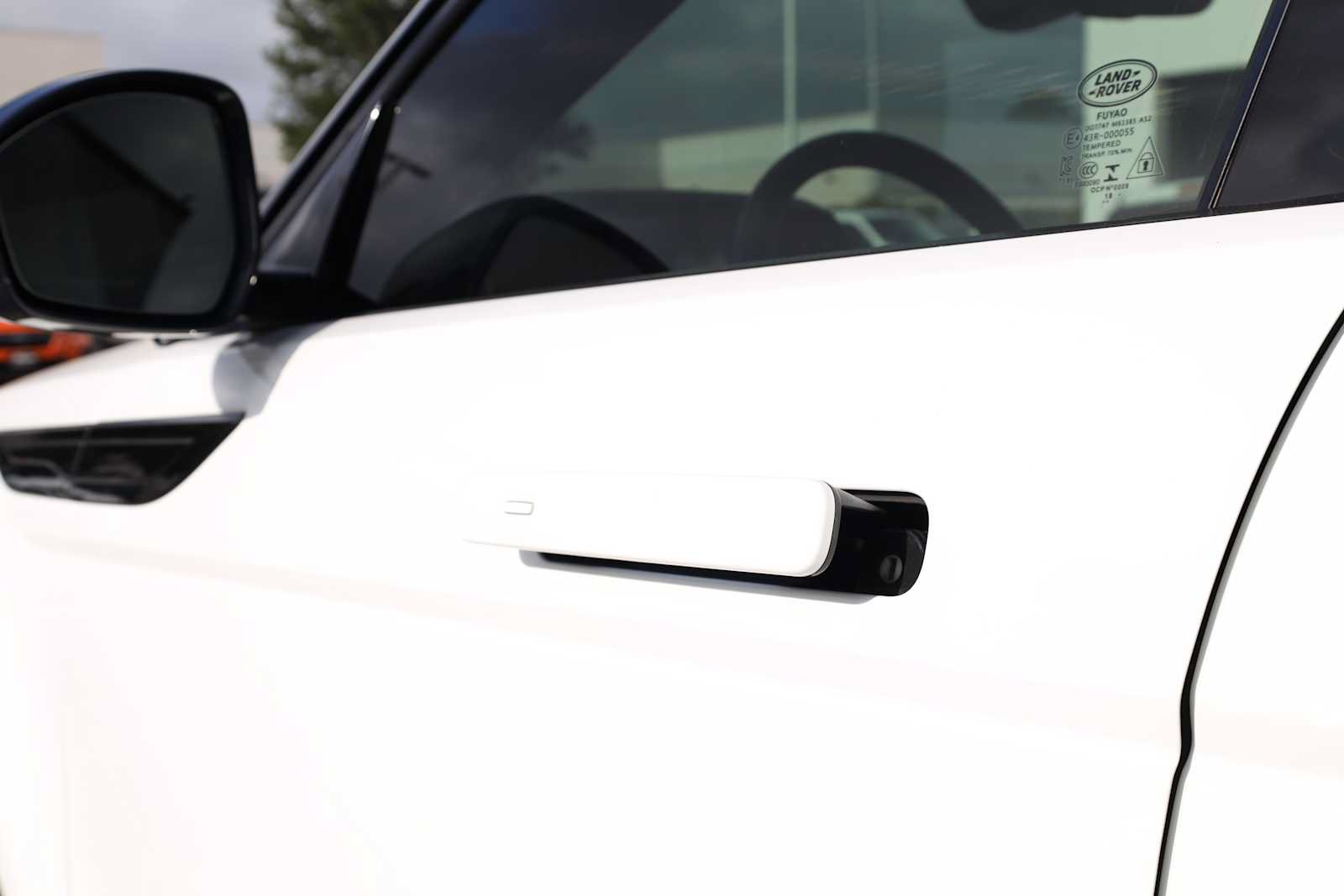 Used 2020 Land Rover Range Rover Evoque SE AWD/4WD image 35