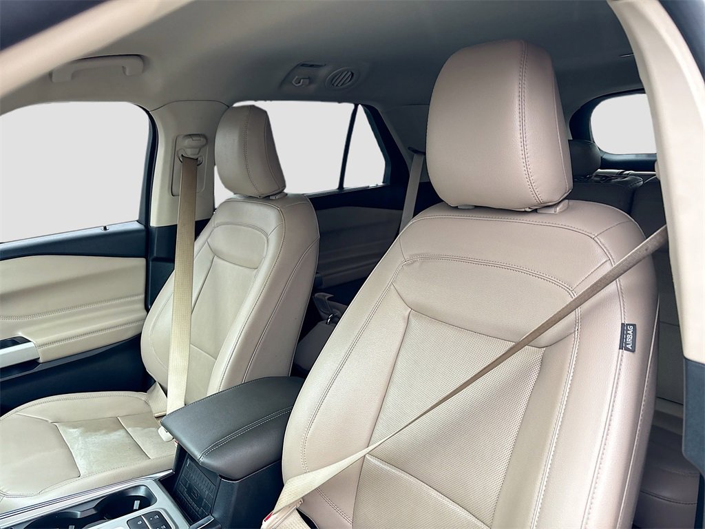 Used 2022 Ford Explorer Limited image 22