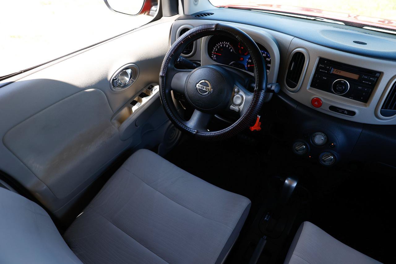 Used 2009 Nissan Cube 1.8 S w/ Interior Designer Pkg FWD image 21