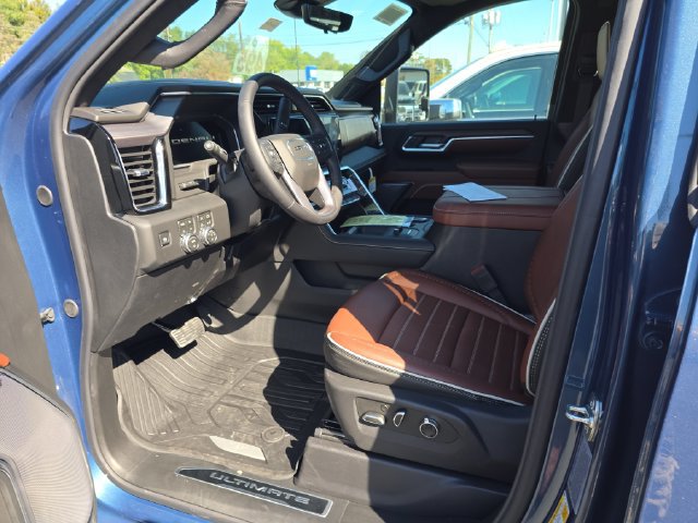 New 2026 GMC Sierra 3500 Denali Ultimate AWD/4WD image 15