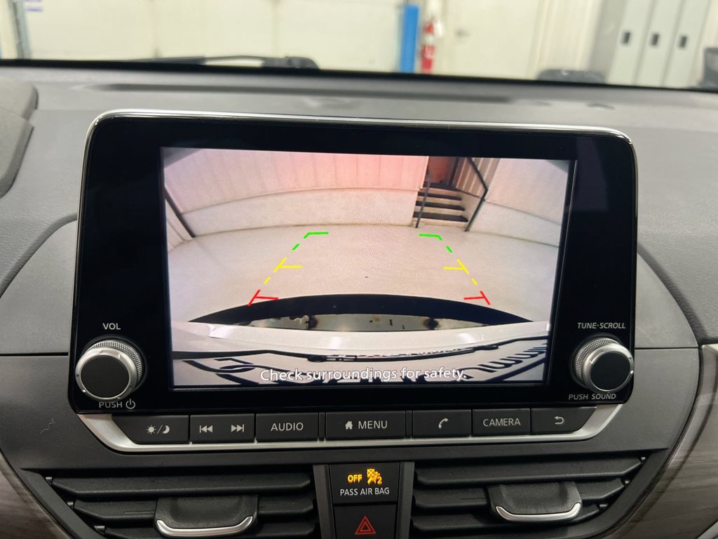 Used 2024 Nissan Altima 2.5 SV FWD image 15
