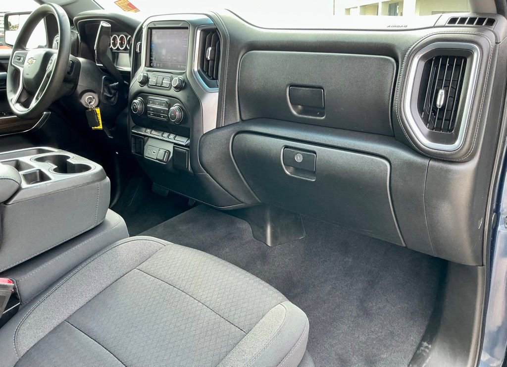 Used 2020 Chevrolet Silverado 1500 LT w/ LT Value Package AWD/4WD image 24