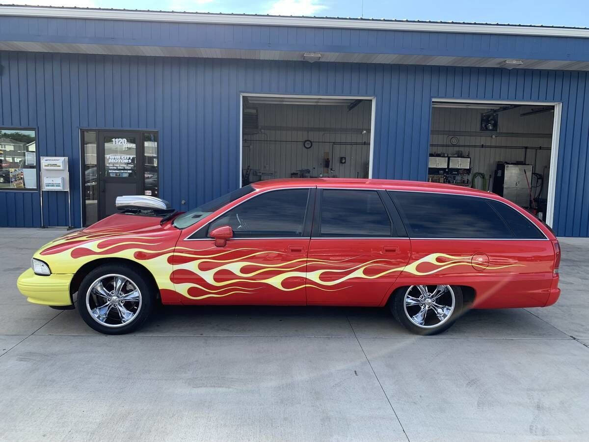 Used Chevrolet Caprice for Sale - Kelley Blue Book, image size:1200x900