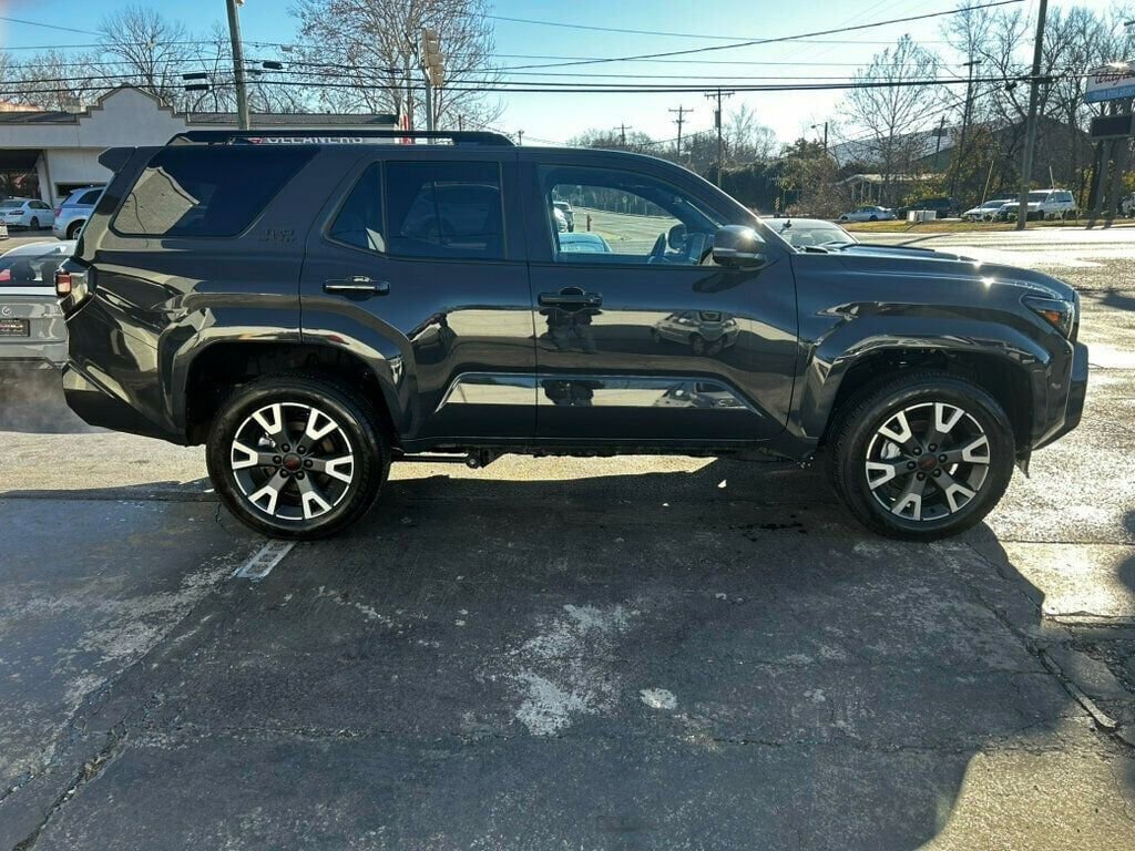 Used 2025 Toyota 4Runner TRD Sport image 3