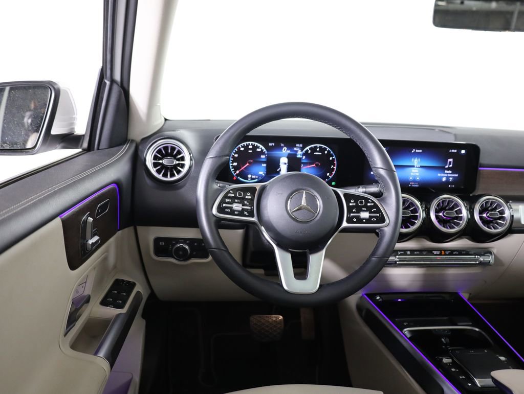 Used 2023 Mercedes-Benz GLB 250 image 38