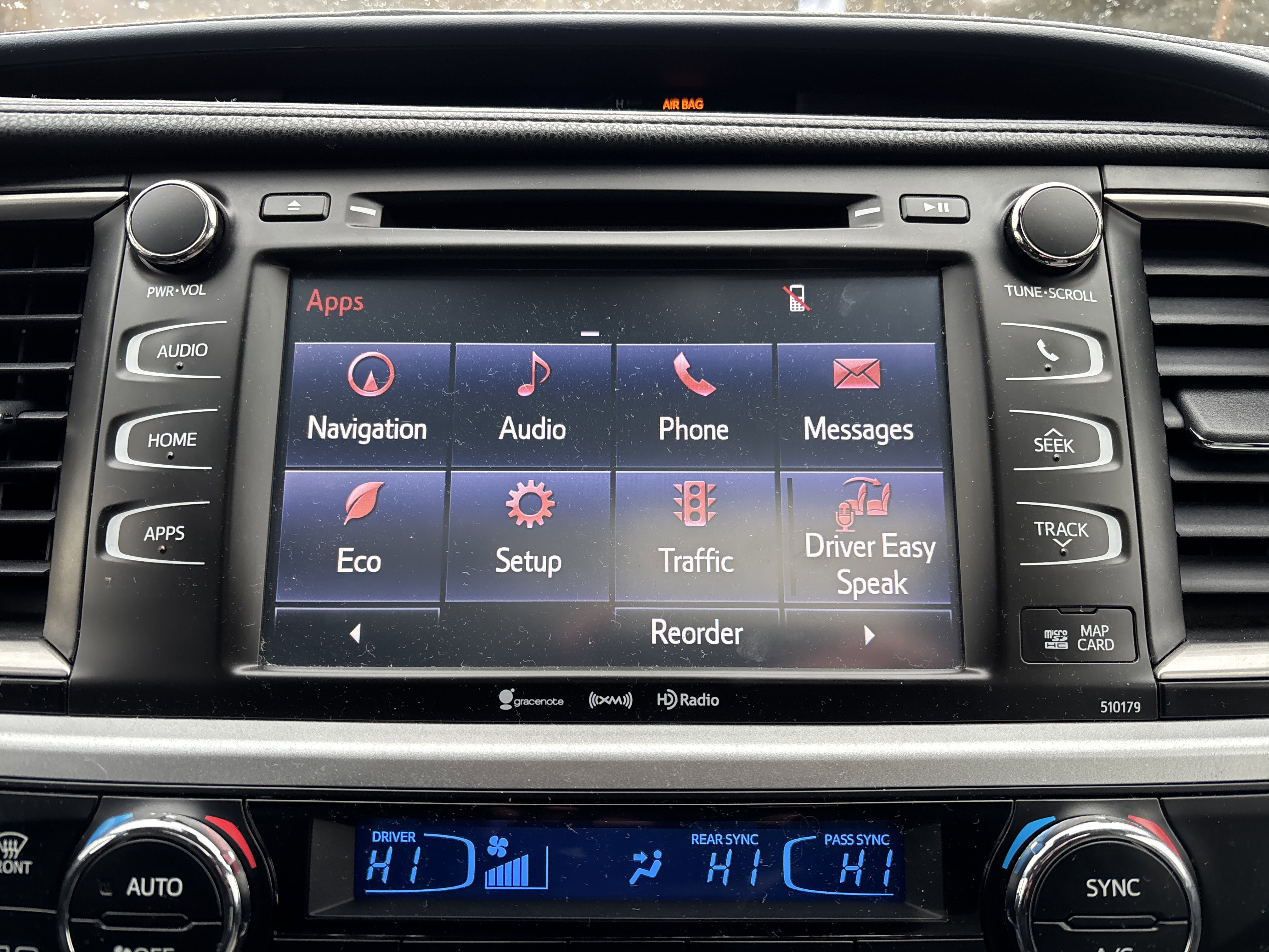 Used 2018 Toyota Highlander XLE image 30