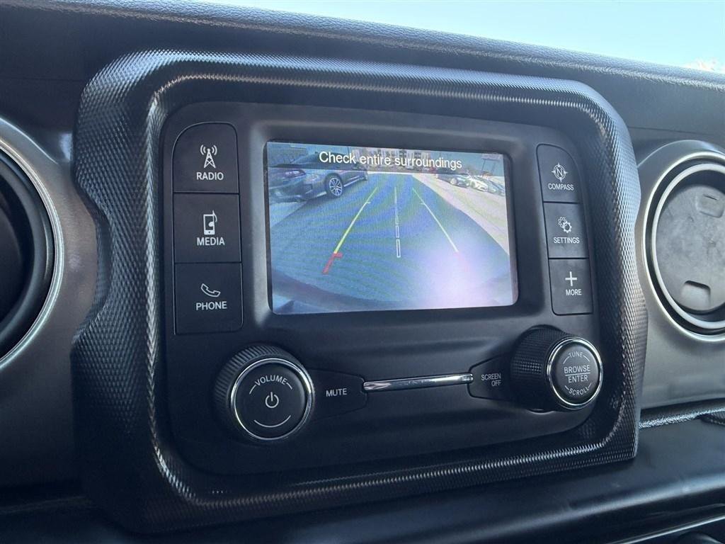 Used 2018 Jeep Wrangler Sport image 22