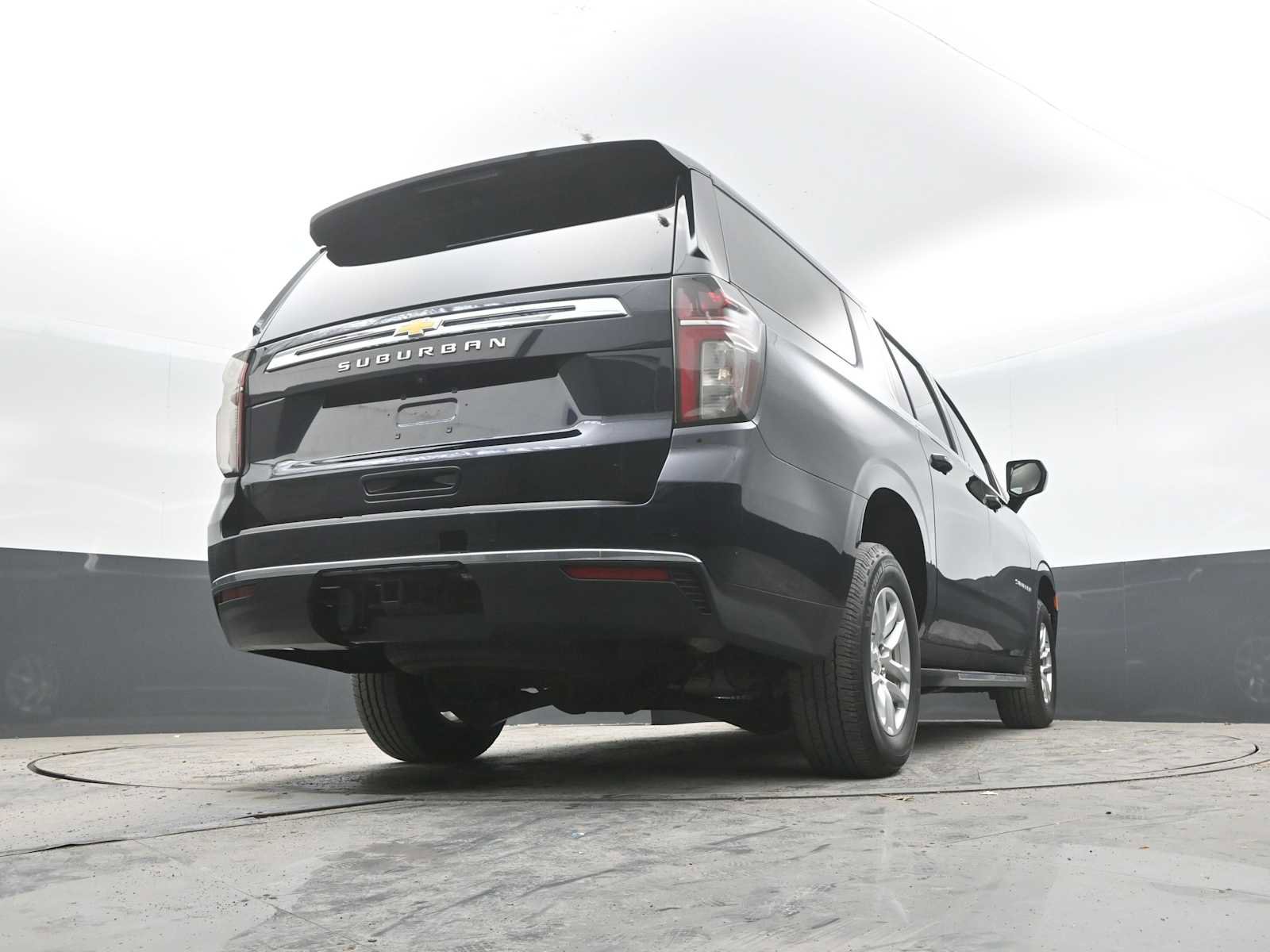 Used 2022 Chevrolet Suburban LS AWD/4WD image 49