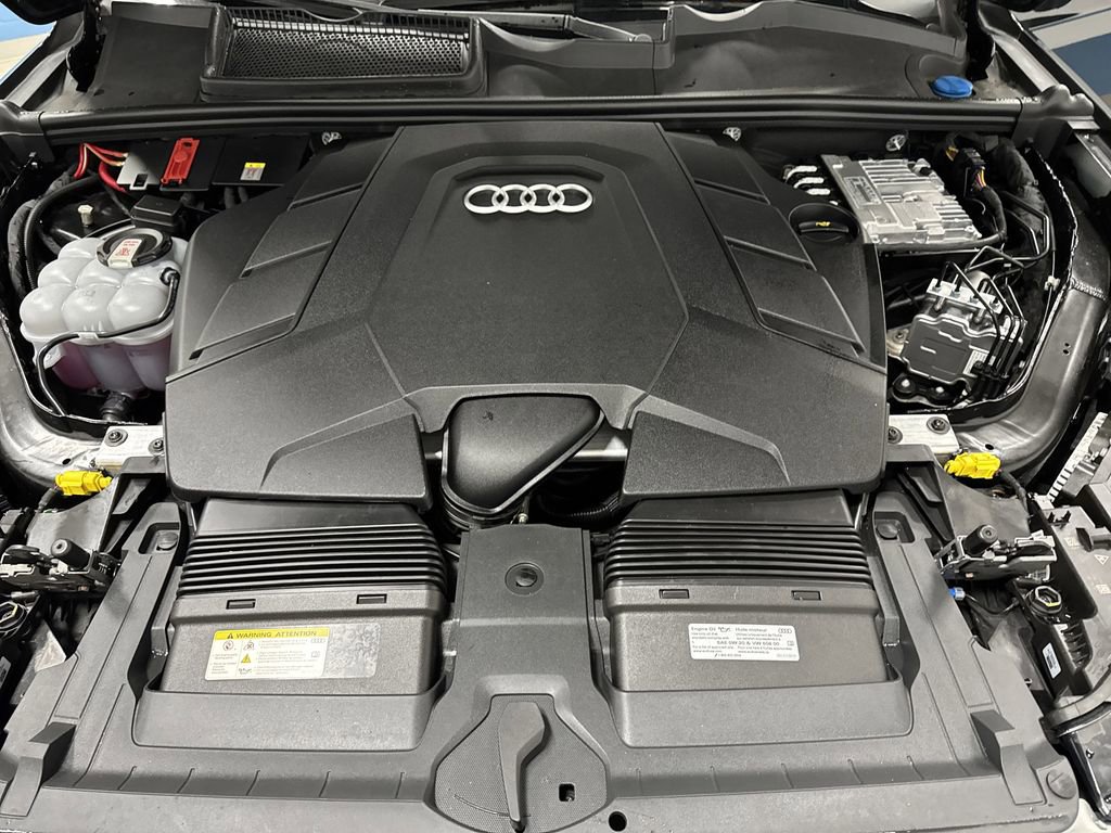 Used 2025 Audi Q7 3.0T Prestige w/ Prestige Package image 42