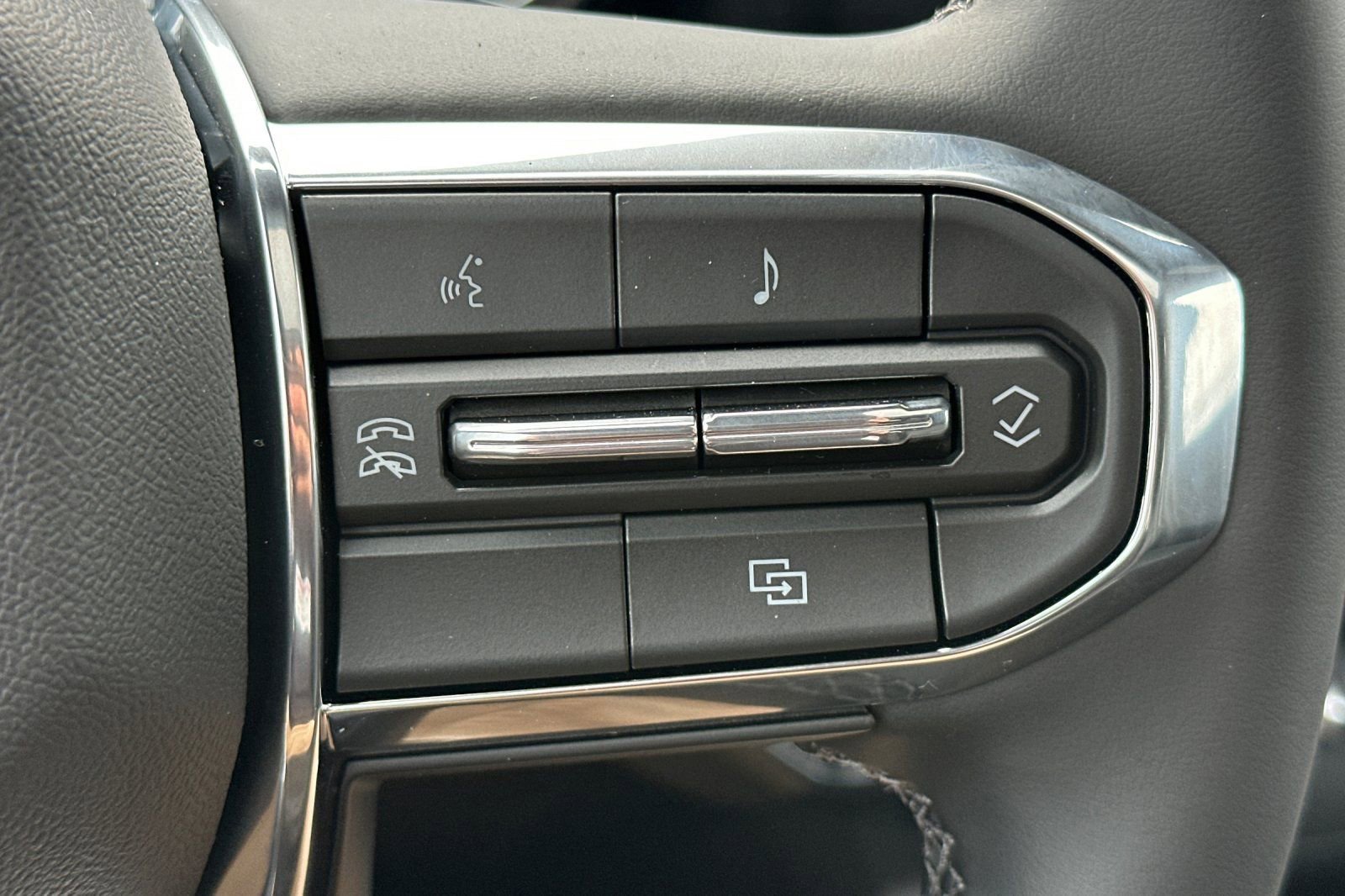 New 2026 GMC Canyon Elevation w/ Convenience Package image 26