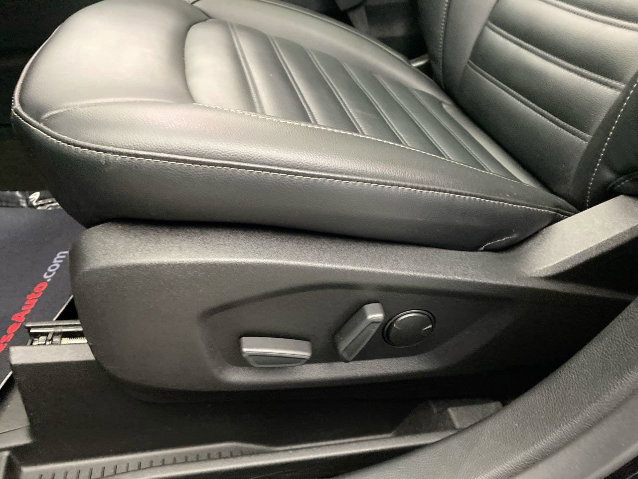 Used 2022 Ford Edge SEL w/ Convenience Package AWD/4WD image 13