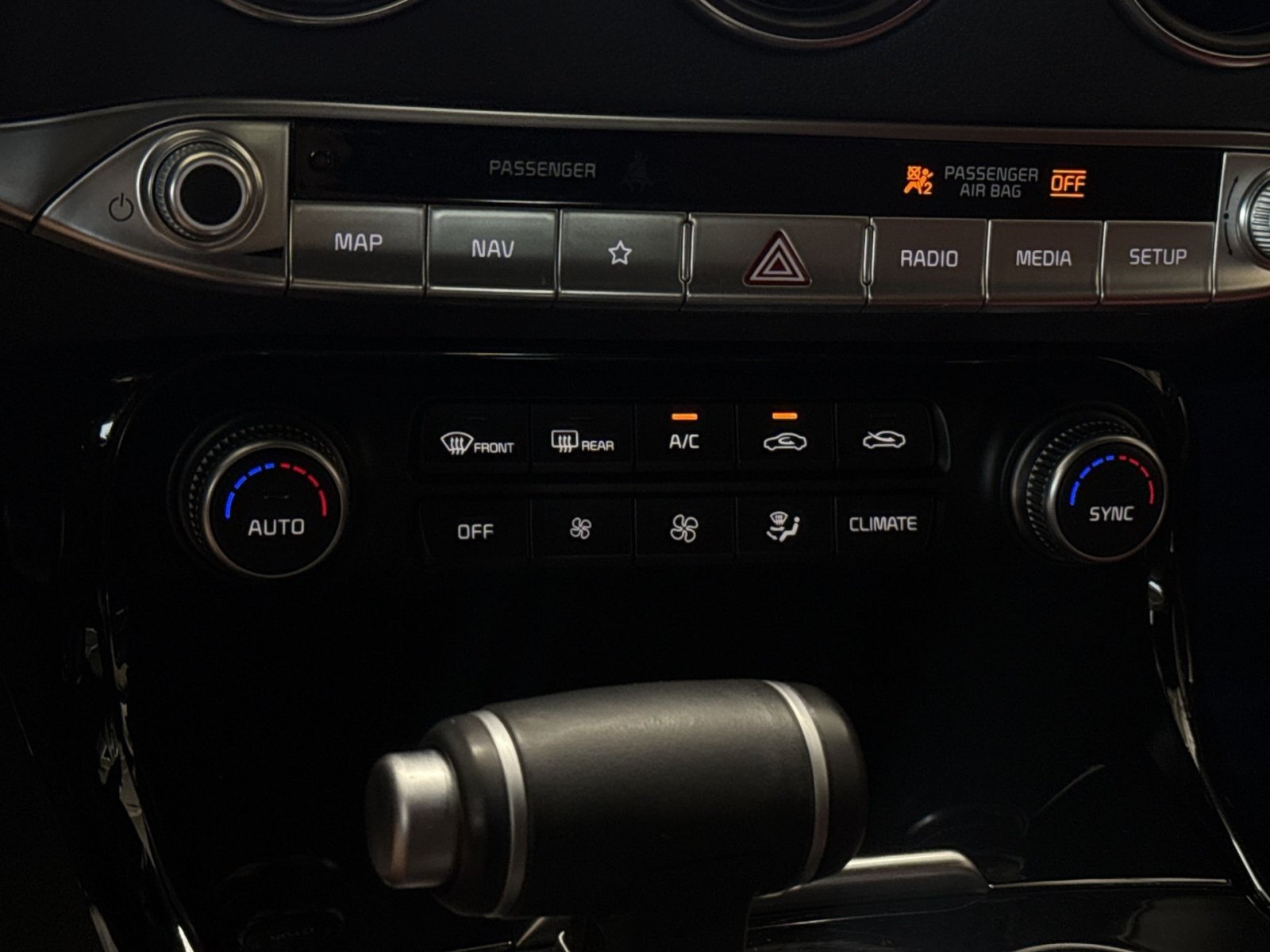 Used 2022 Kia Stinger GT-Line RWD image 21