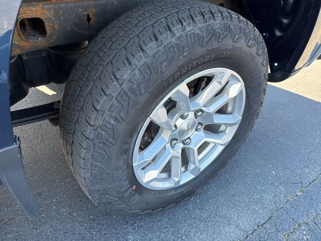 Used 2023 Chevrolet Silverado 1500 LT image 10