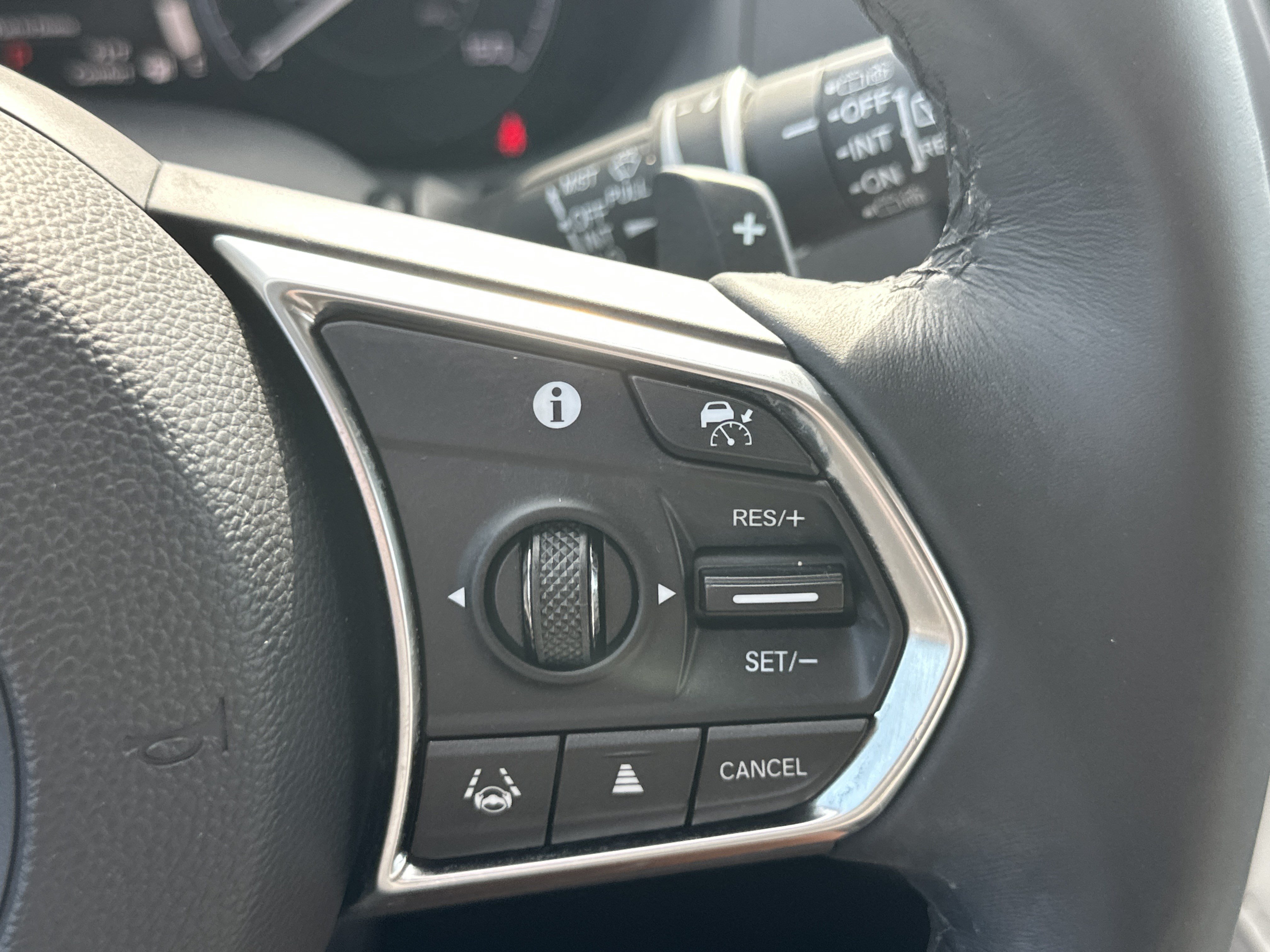 Used 2023 Acura RDX w/ Technology Package FWD image 27