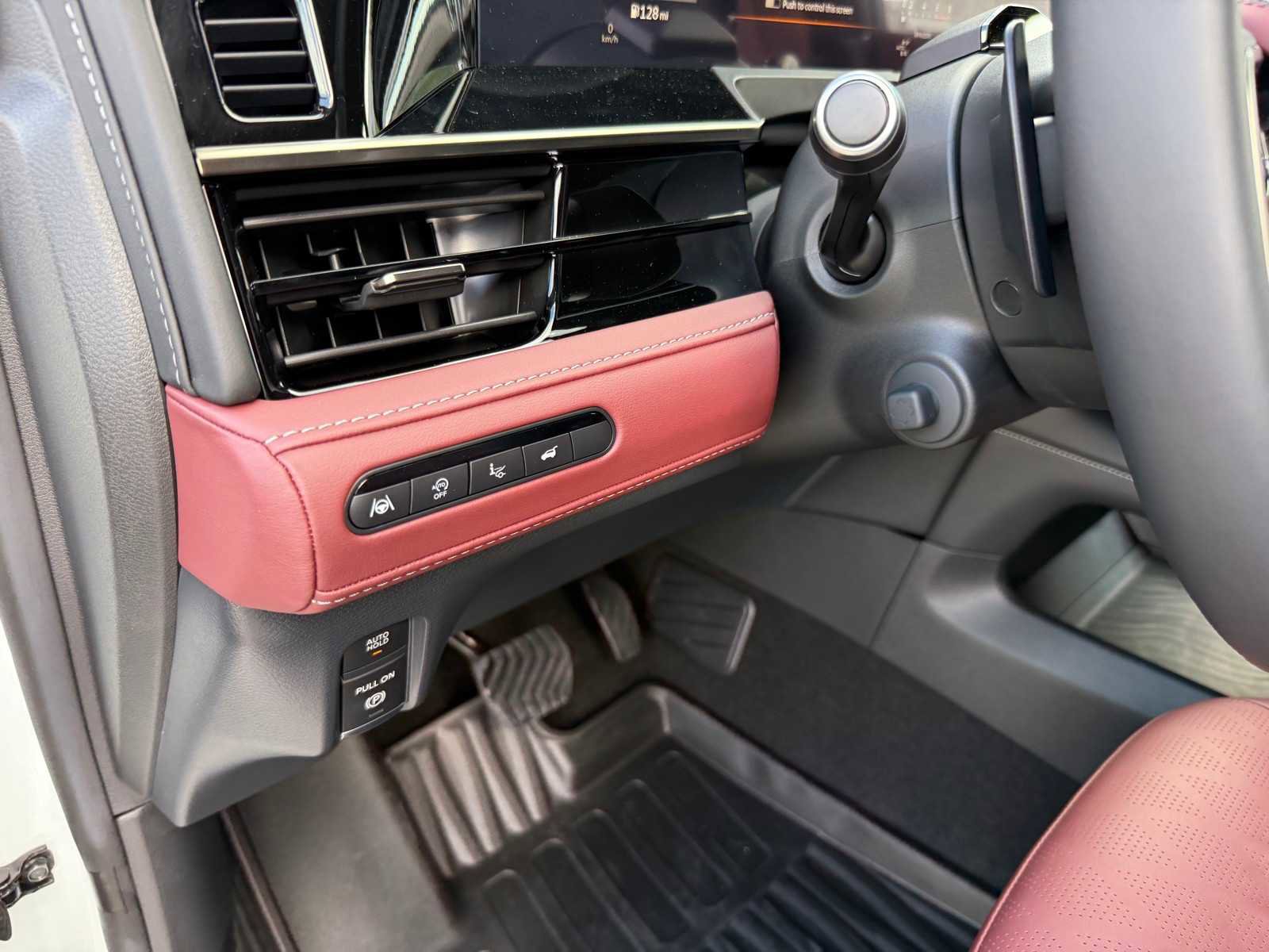 New 2026 INFINITI QX80 Autograph w/ Premium Cargo Package image 13