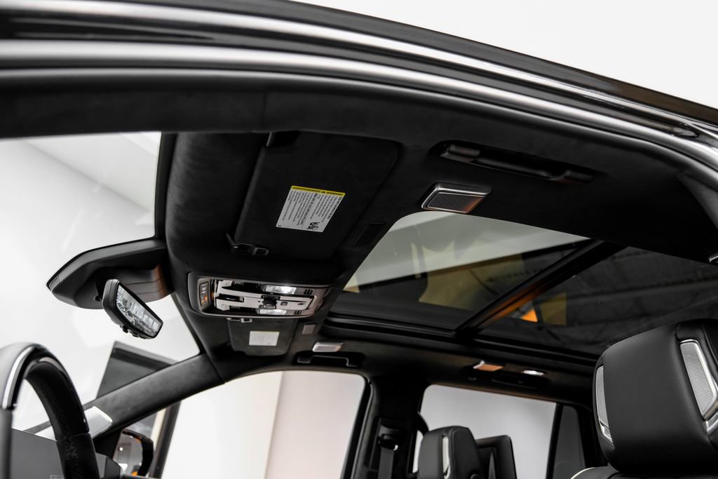 Used 2026 Cadillac Escalade V AWD/4WD image 9