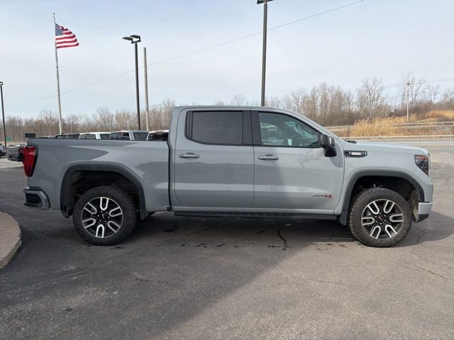 Used 2024 GMC Sierra 1500 AT4 w/ Technology Package AWD/4WD image 6