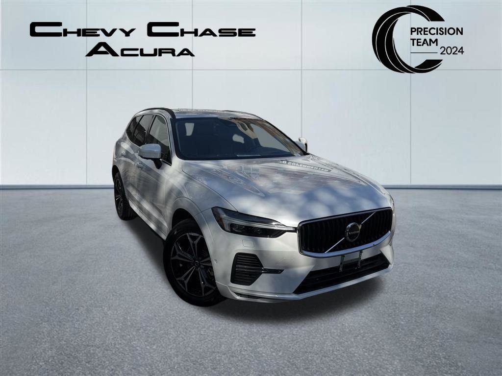 Used 2022 Volvo XC60 B5 Momentum w/ Advanced Package