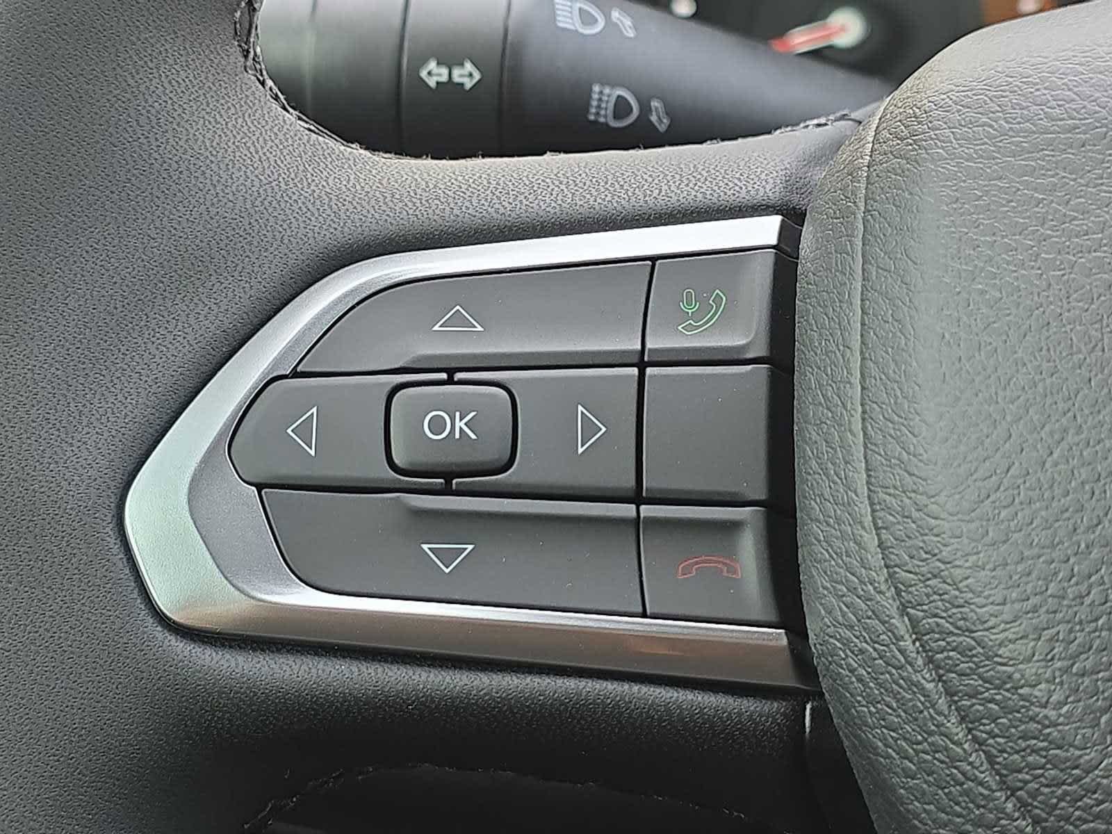 New 2026 Jeep Compass Latitude AWD/4WD image 34