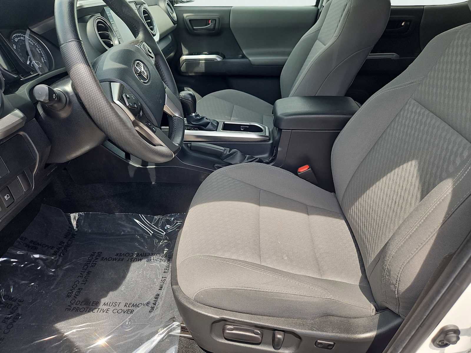 Used 2023 Toyota Tacoma SR5 AWD/4WD image 25