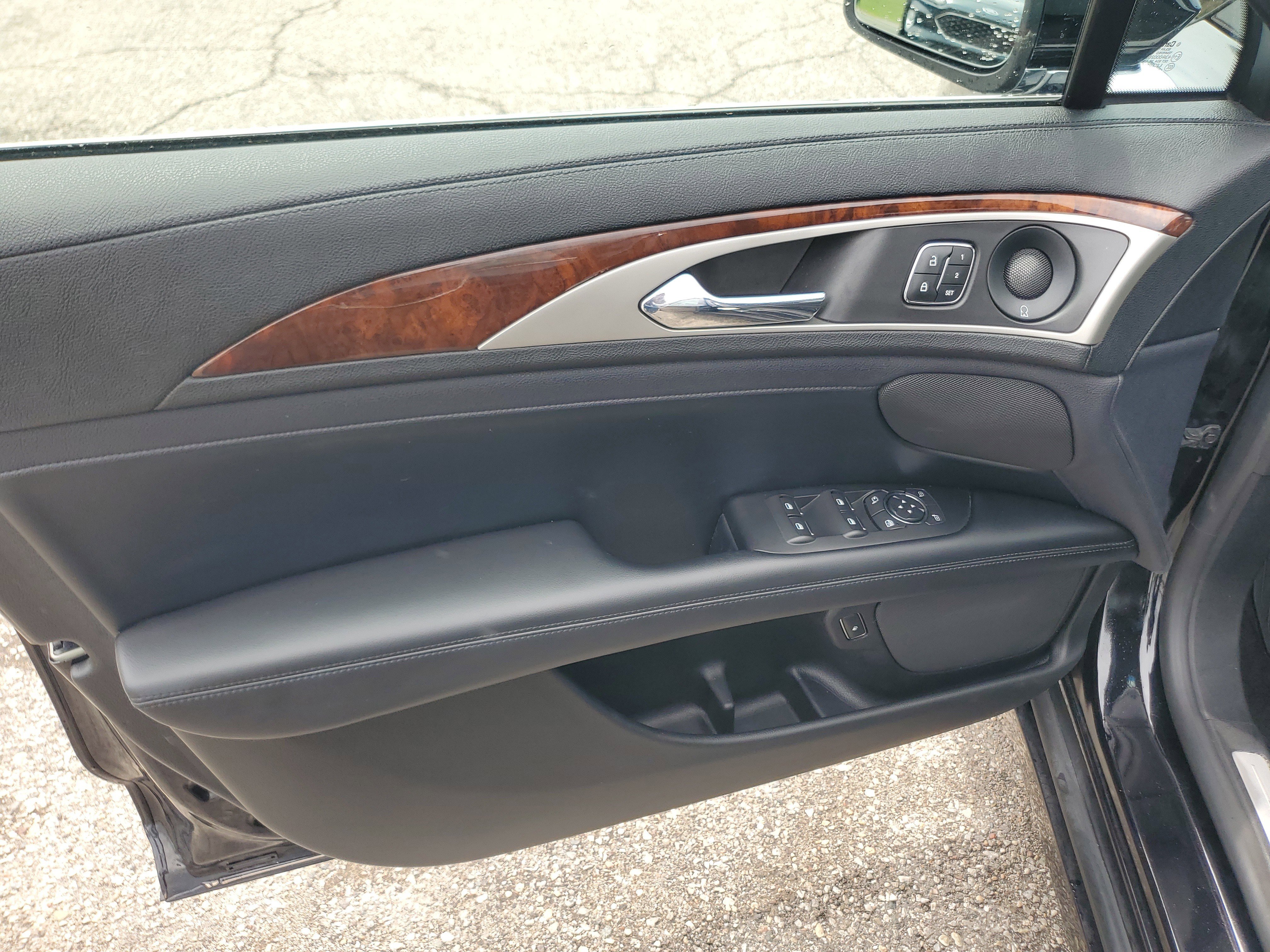 Certified 2020 Lincoln MKZ Reserve w/ Elements Package FWD image 10