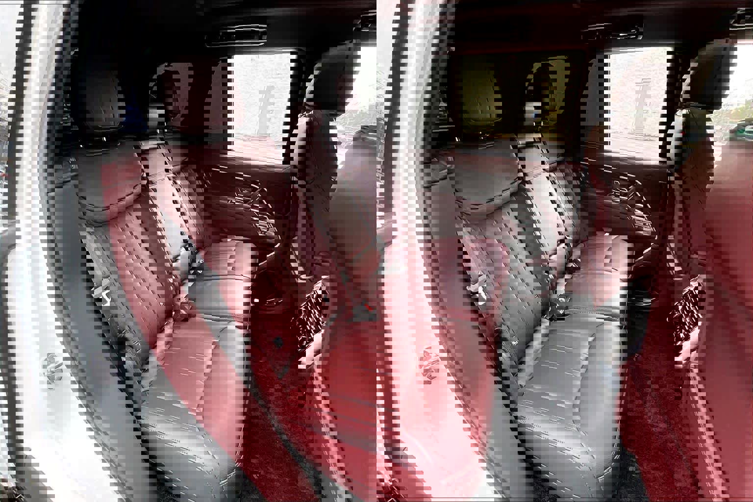 Used 2023 Land Rover Range Rover SE image 19