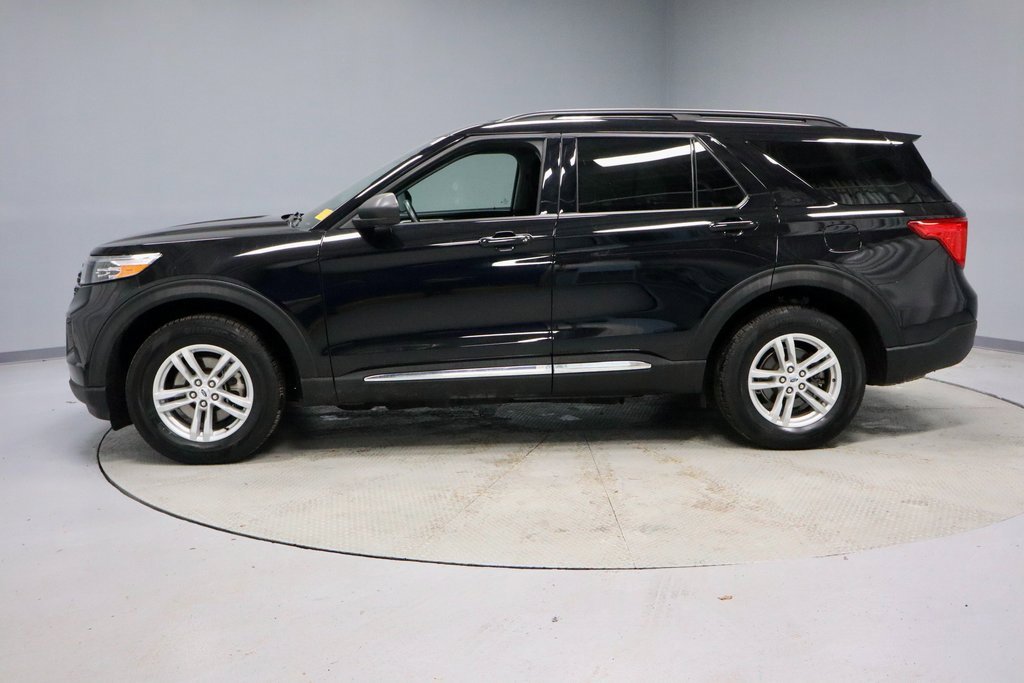Certified 2023 Ford Explorer XLT image 8