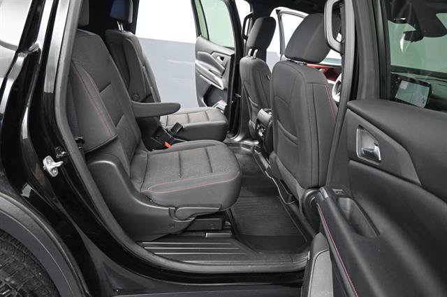 Used 2024 Chevrolet Traverse Z71 w/ Enhanced Driving Package AWD/4WD image 17