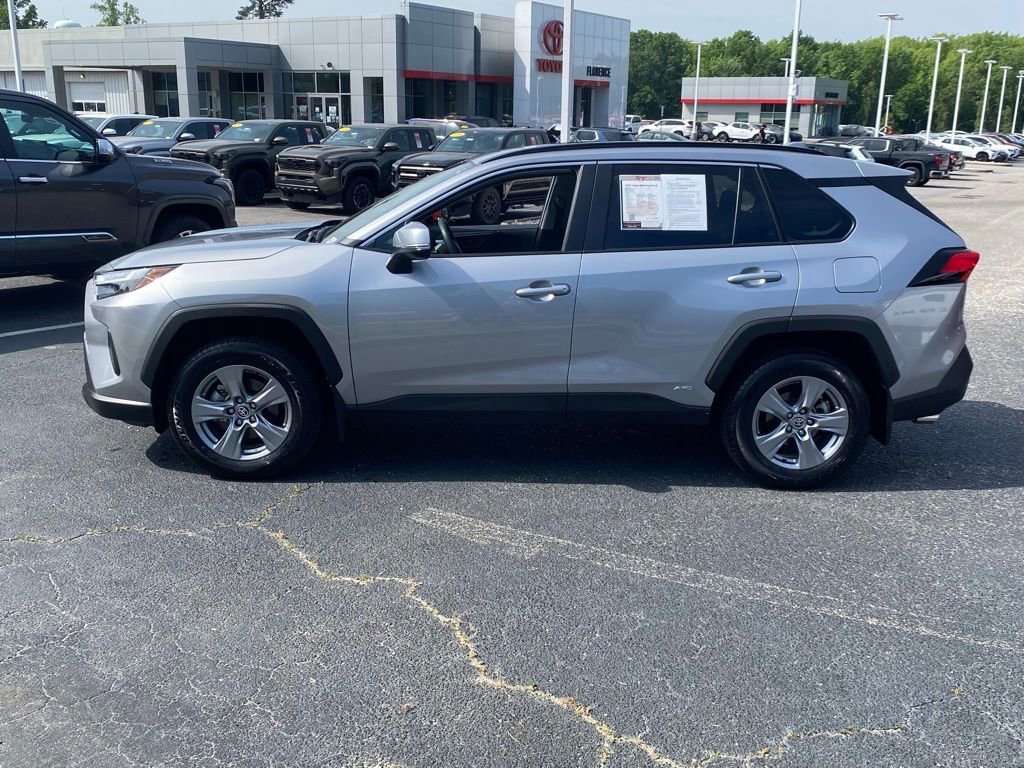 Used 2025 Toyota RAV4 LE image 4