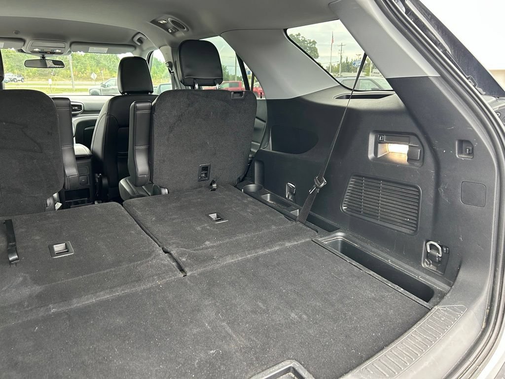 Used 2024 Ford Explorer XLT w/ Equipment Group 202A AWD/4WD image 40