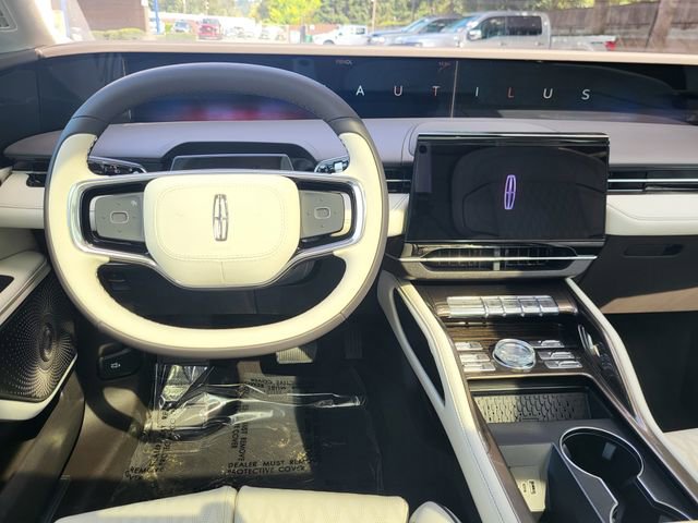 New 2025 Lincoln Nautilus Black Label image 16