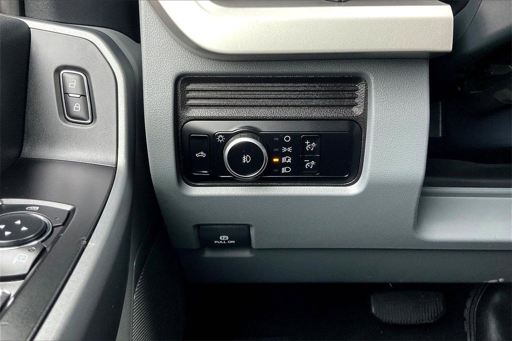Used 2024 Ford F250 XLT image 24