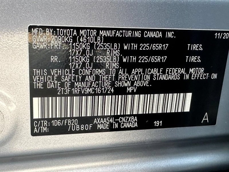 Used 2021 Toyota RAV4 LE AWD/4WD image 26