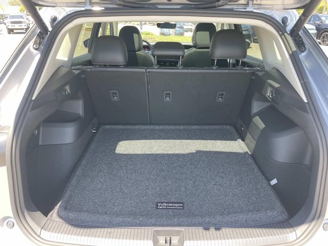 Certified 2026 Volkswagen Tiguan SE w/ Panoramic Sunroof Package FWD image 25