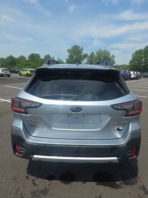 Used 2020 Subaru Outback Limited AWD/4WD image 5