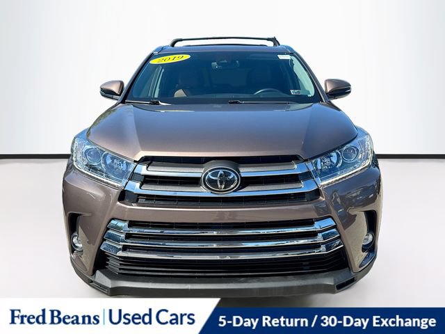 Used 2019 Toyota Highlander Limited AWD/4WD image 3