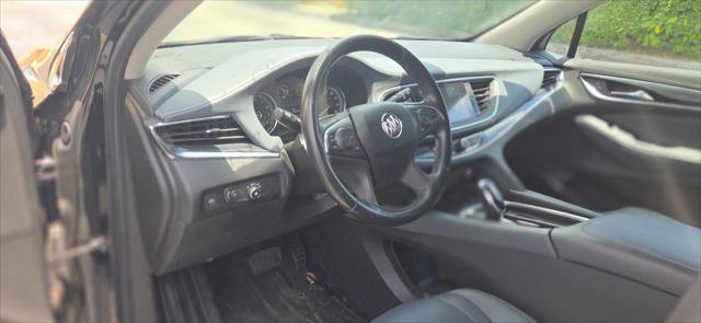 Used 2021 Buick Enclave Essence w/ Sport Touring Edition FWD image 8