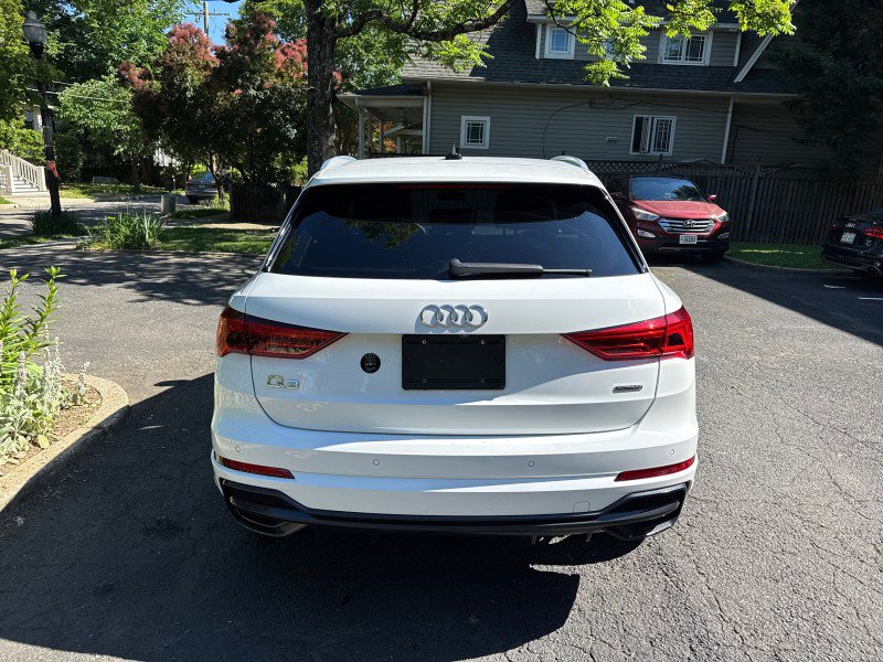 Used 2021 Audi Q3 2.0T Premium w/ Convenience Package AWD/4WD image 9