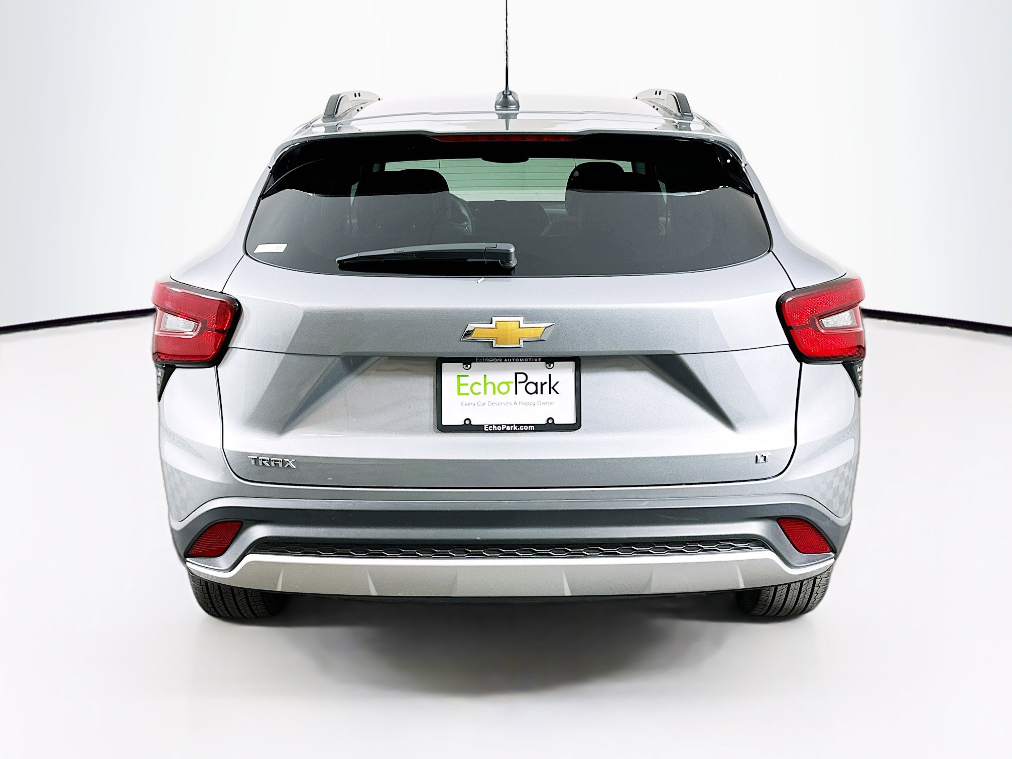 Used 2025 Chevrolet Trax LT image 7