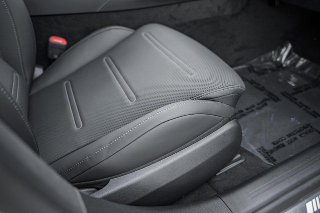 New 2026 Mercedes-Benz E 53 AMG e 4MATIC Sedan image 27